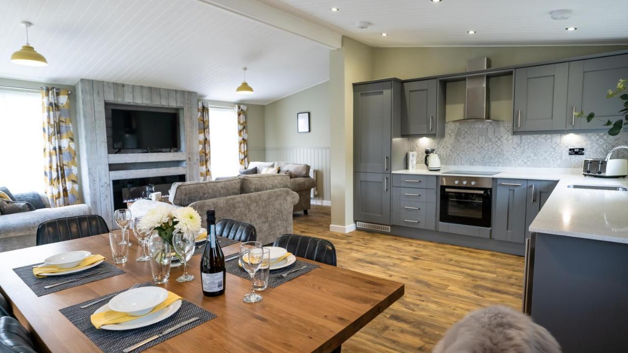 Chestnut Meadow Country Park Villa Sidley Exteriör bild